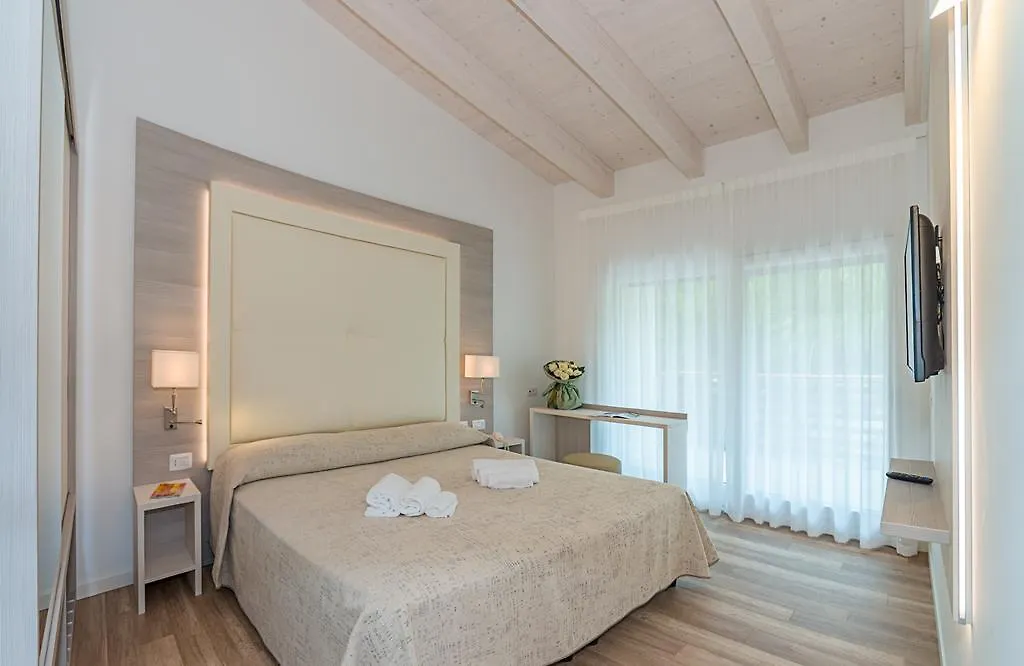***  Park Hotel Pineta & Dependance Suite Eraclea Mare Ιταλία